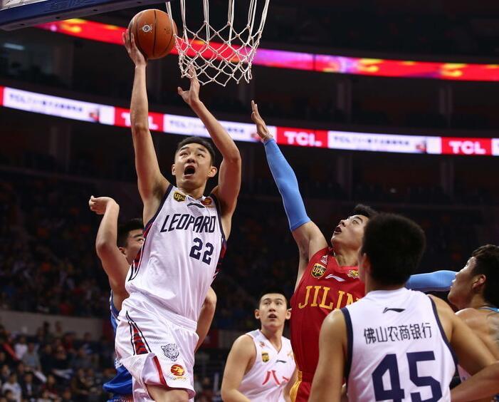 徐正源社媒晒多图告别蓉城：成都，讲不出再见！（徐正源晒多图道别蓉城：成都，再见说不出口）