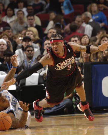 青训球员首次亮相即破门入账（青训小将首秀便收获进球）